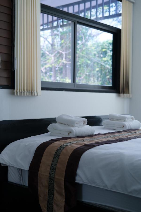 @Home Hostel Wua Lai Chiang Mai Extérieur photo